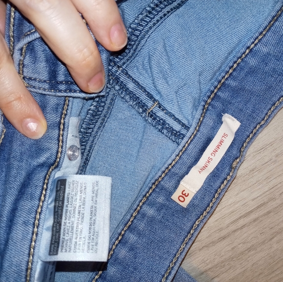 *🍬SOLD ON MERCARI* Levi's Strauss blue jeans - Picture 4 of 6